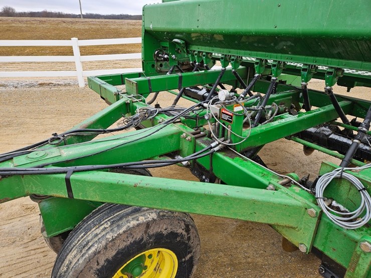 john-deere-15-image-42