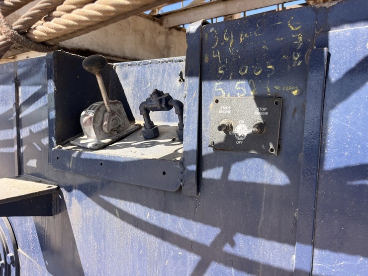 1982-rig-tech-450-series-well-service-rig-image-17