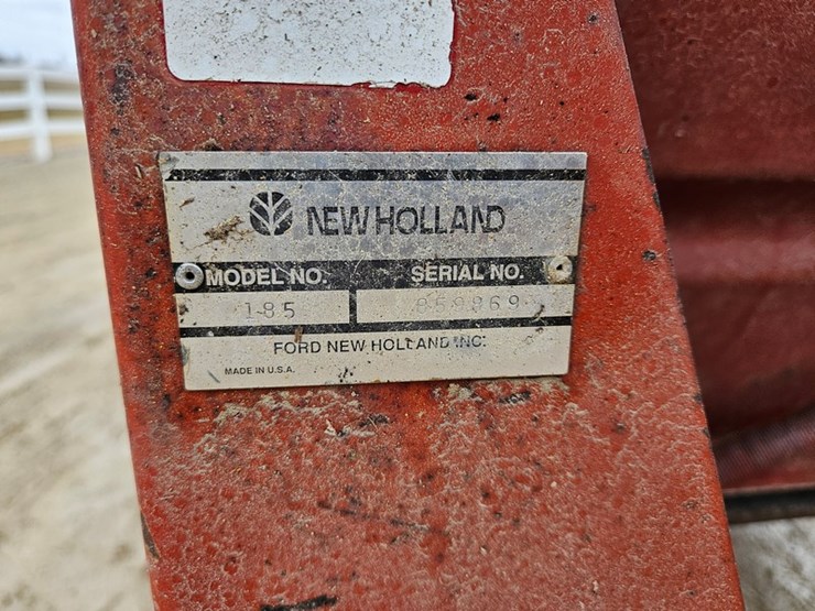 new-holland-185-image-17