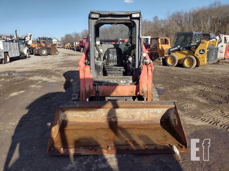 kubota-svl65-2-image-2