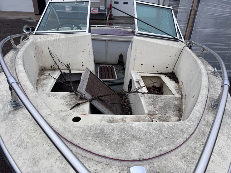 #2040-•-1985-stingray-svb-175ss-boat-(no-title)-image-11