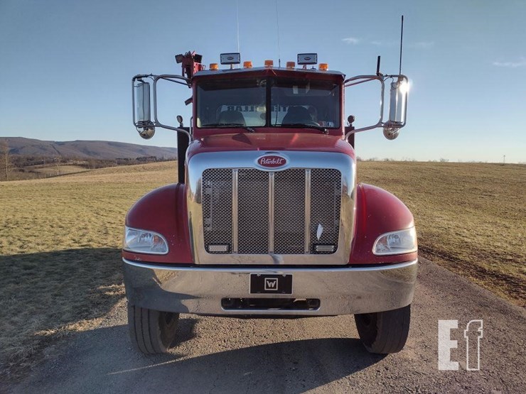 2013-peterbilt-337-image-2