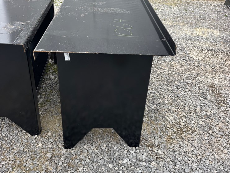 #1065-•-work-bench-28-in.-x-90-in-image-3