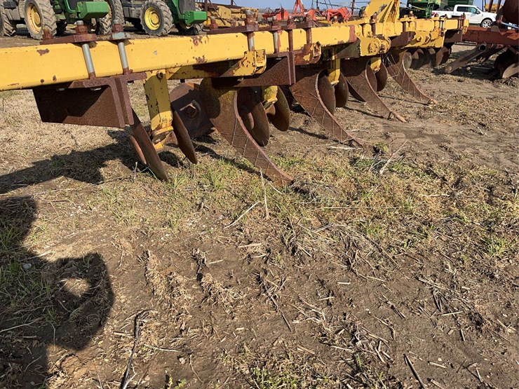 amco-4-bottom-ripper-hipper-image-2