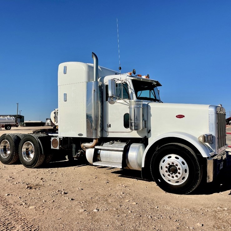 2002 PETERBILT 378