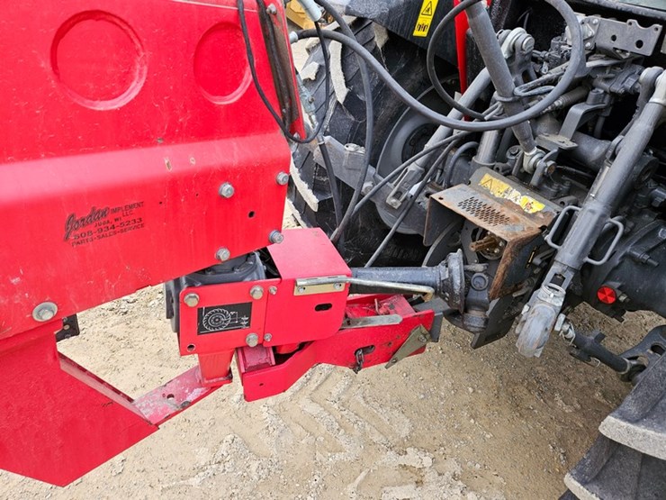 massey-ferguson-1383-image-10