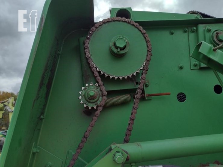 1995-john-deere-335-image-11