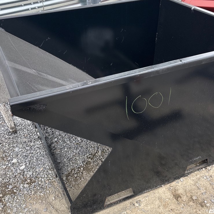 #1001 • Dumping hopper