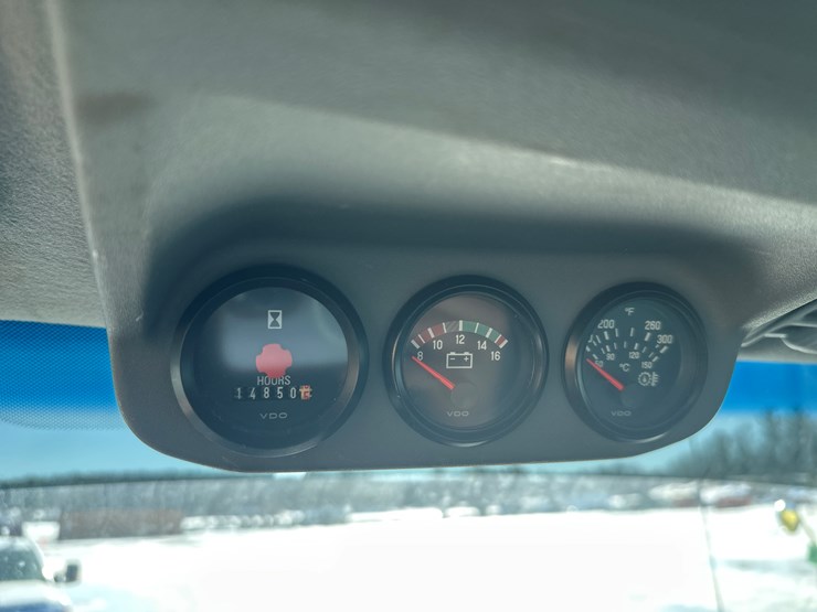 2012-ford-f650-image-32