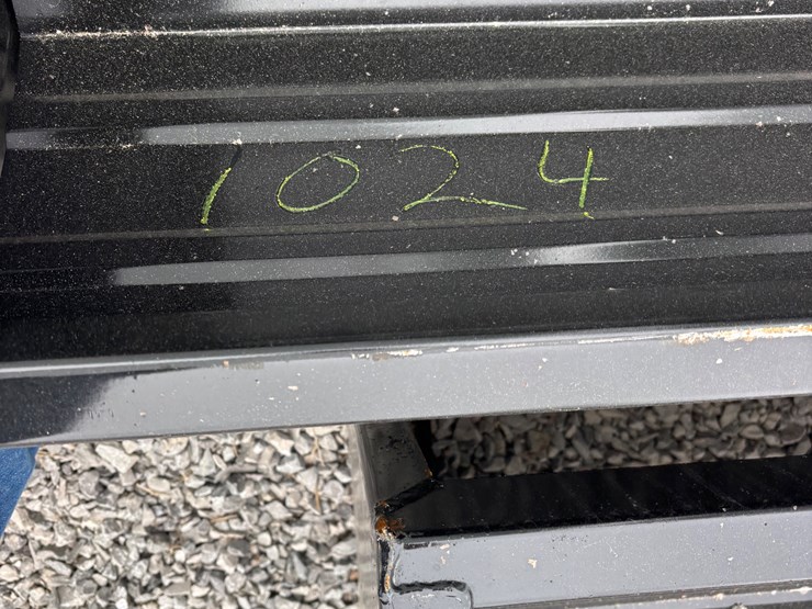 #1024-•-cattle-feeder-v2025-image-1