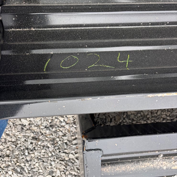 #1024 • Cattle Feeder V2025