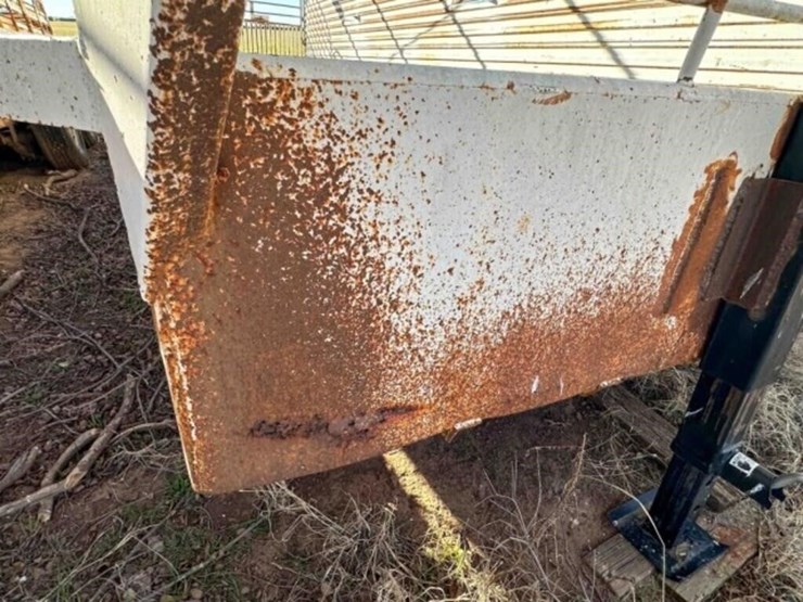 1999-gooseneck-livestock-trailer-image-23