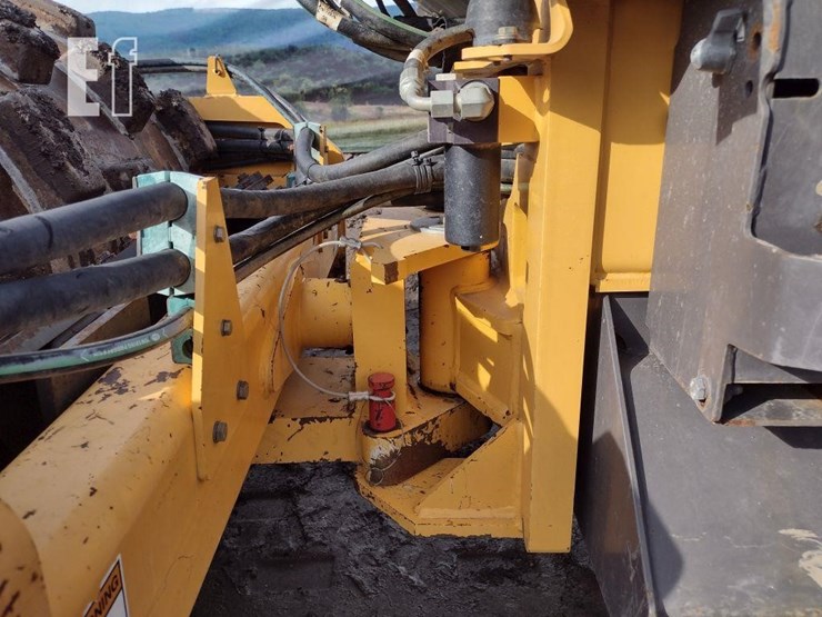 2017-volvo-sd45b-image-20