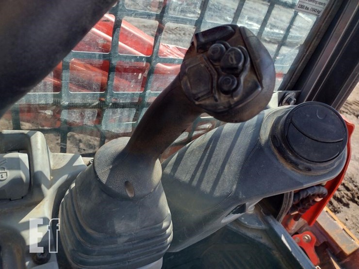 kubota-svl75-2-image-9