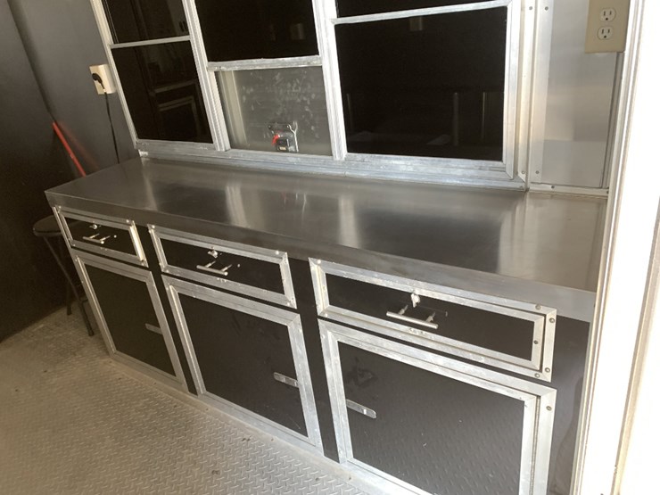 2018-southern-dimensions-24-x-100-t/a-bumper-pull-bbq-catering-trailer-image-10