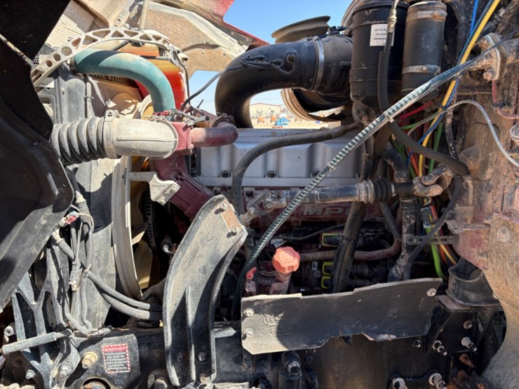 2009-mack-pinnacle-t/a-daycab-vacuum-truck-image-17