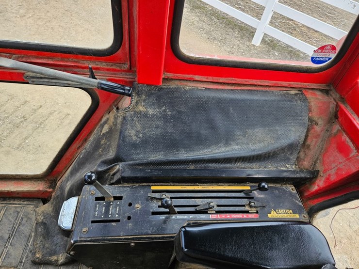 massey-ferguson-1085-image-21