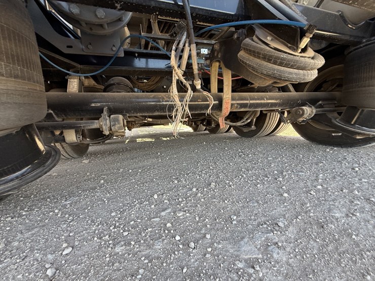 2020-nov-rolligon-big-bore-frac-15k-wp-4-axle-manifold-trailer-image-14