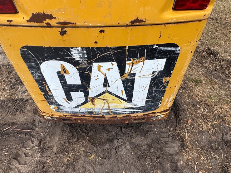 2014-caterpillar-226b3-image-22