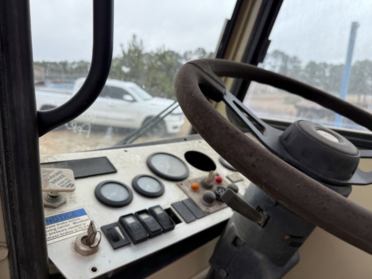 2008-crane-carrier-43-x-102-5-axle-ws-rig-carrier-parts-only-image-8