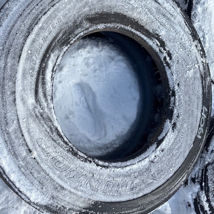 #4061 • 425/65R22.5