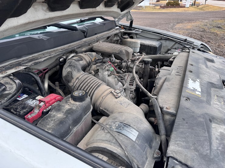 2010-chevrolet-2500hd-image-39