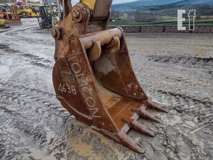 caterpillar-m322f-image-17