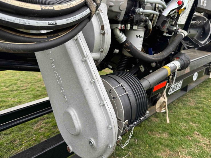 2022-mac-don-fd235-image-13