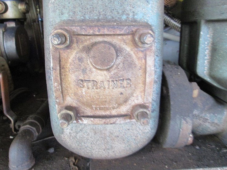 2001-freightliner-fl70-image-13