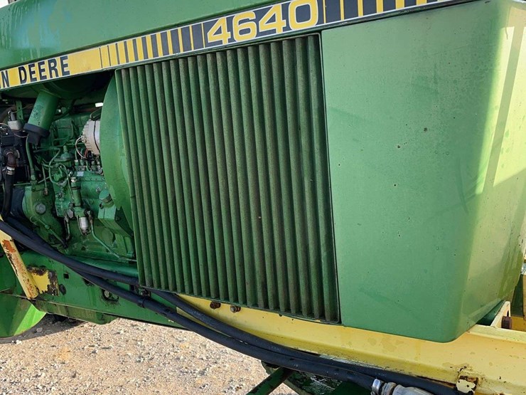 john-deere-4640-image-10