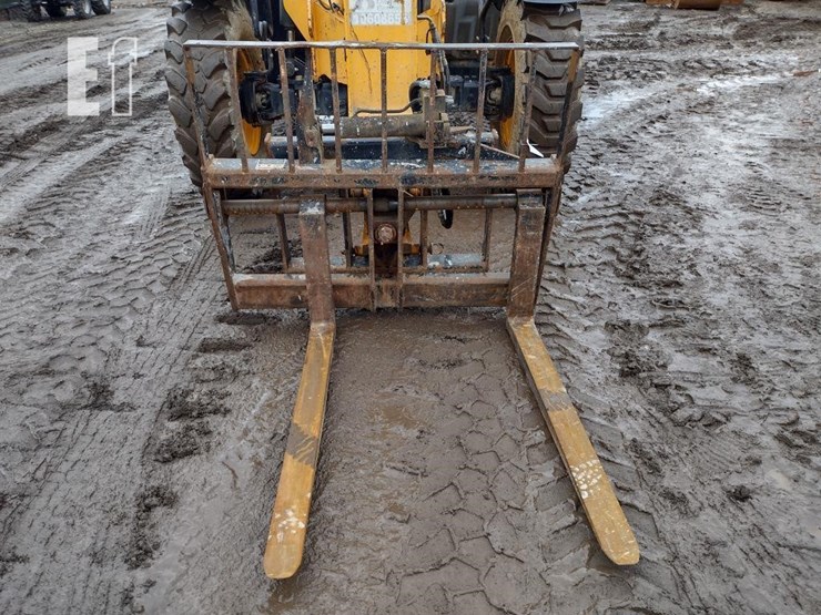 2017-jcb-507-42-image-15