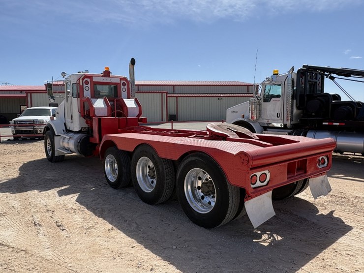 2013-kenworth-t800-image-4