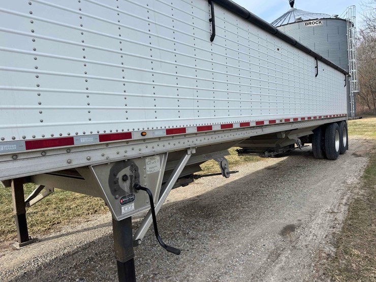 2017-wilson-grain-trailer-image-9