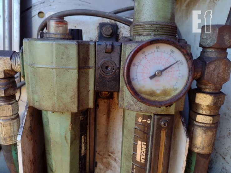 2013-peterbilt-337-image-66