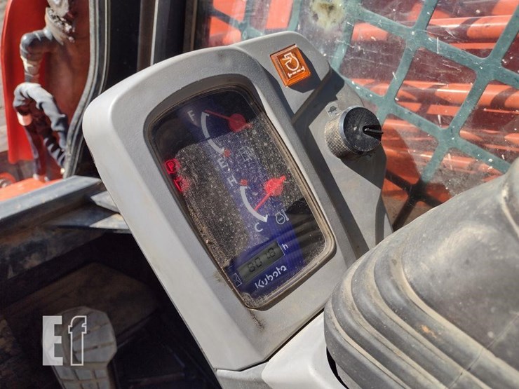 kubota-svl75-2-image-6