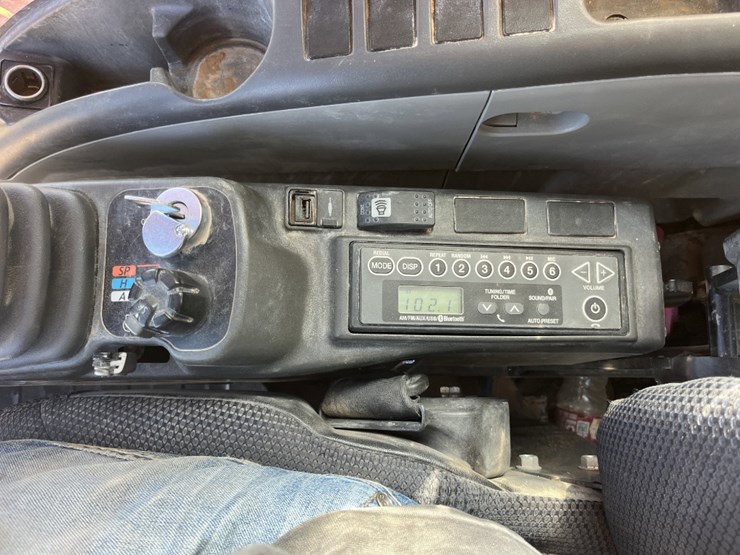 2018-link-belt-300-x4-image-8