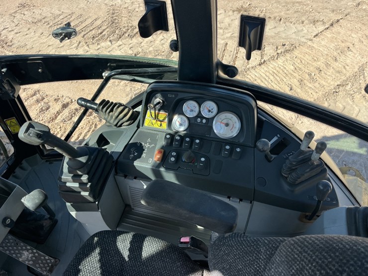 2008-caterpillar-420e-image-14