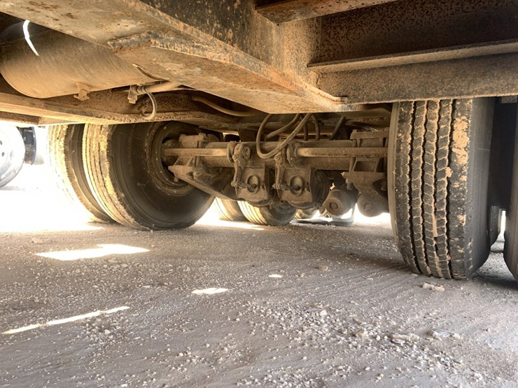 1981-amc-lb-50-3-fg-46-x-8-3-axle-scissorneck-trailer-image-3