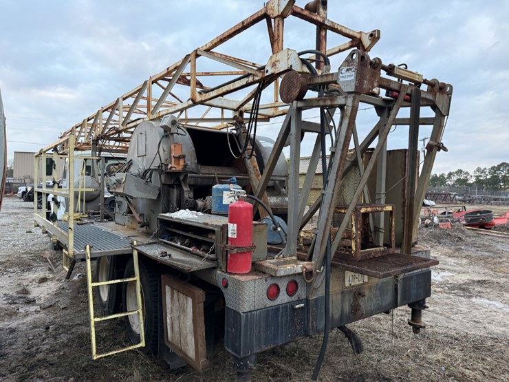 2009-international-workstar-7500-image-8