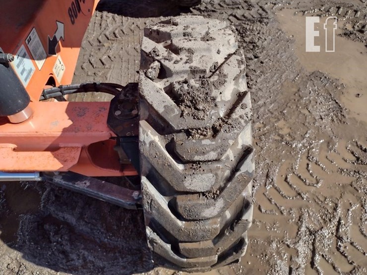 2015-jlg-340aj-image-13