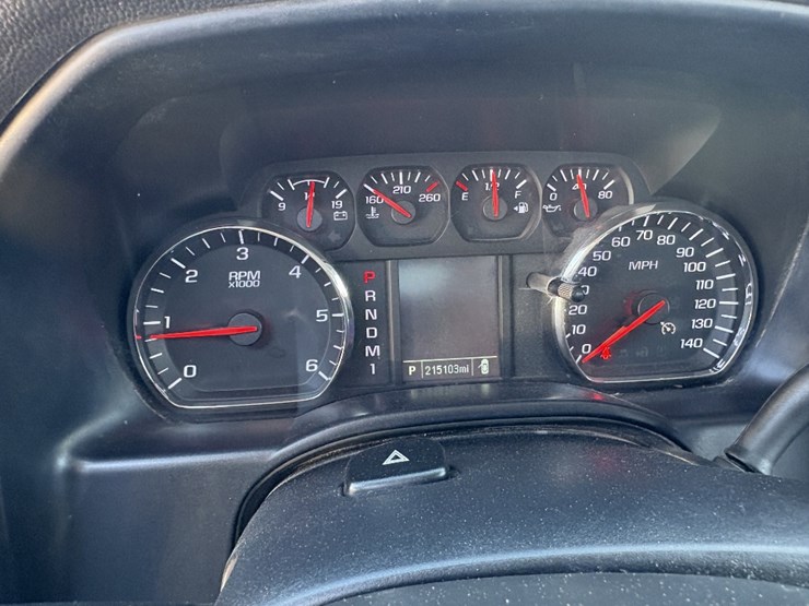 2015-chevrolet-silverado-3500hd-image-8