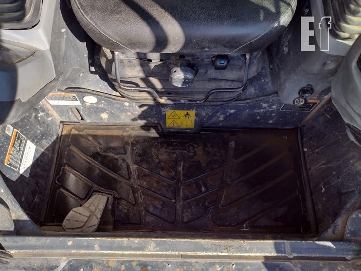 kubota-svl75-2-image-12