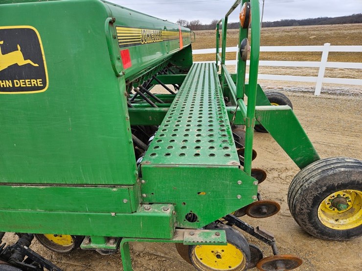 john-deere-15-image-35