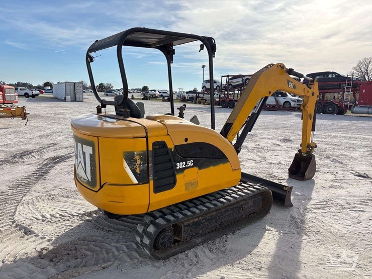 caterpillar-302.5c-image-3