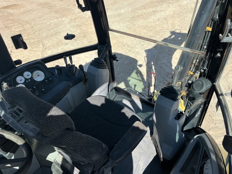 2008-caterpillar-420e-image-15