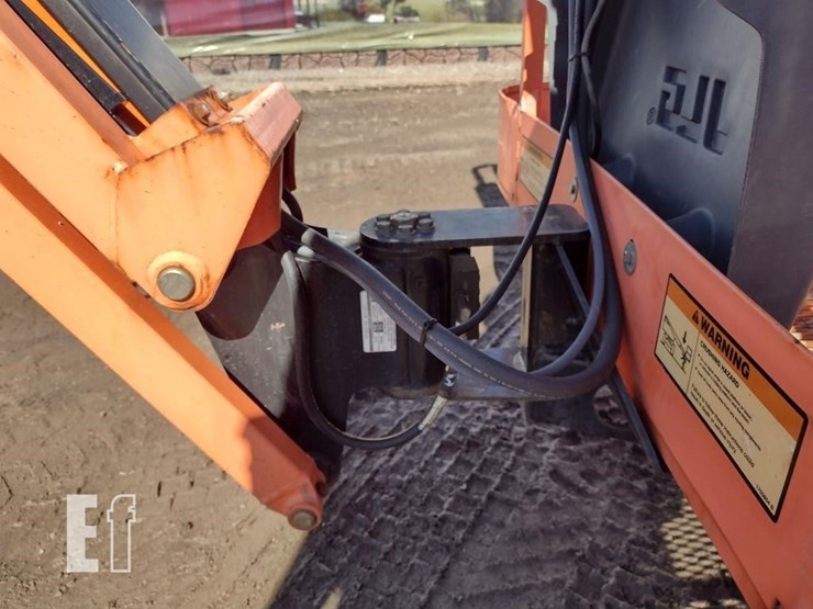 2015-jlg-340aj-image-22