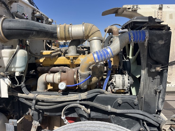 2002-peterbilt-378-image-10