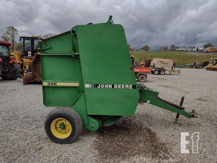 1995-john-deere-335-image-3