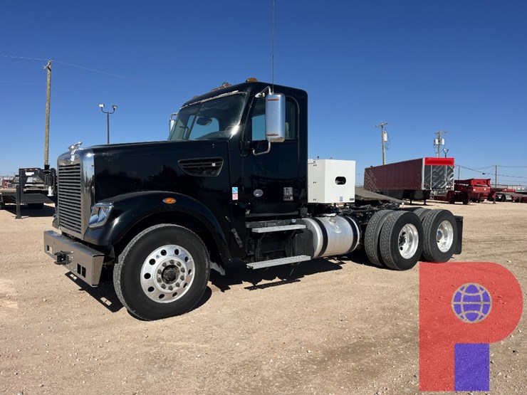 2019-freightliner-coronado-122-sd-image-1