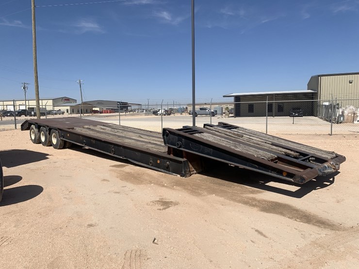 1981-amc-lb-50-3-fg-46-x-8-3-axle-scissorneck-trailer-image-6